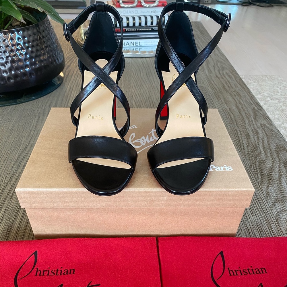 CHRISTIAN LOUBOUTIN BRAND NEW❗️